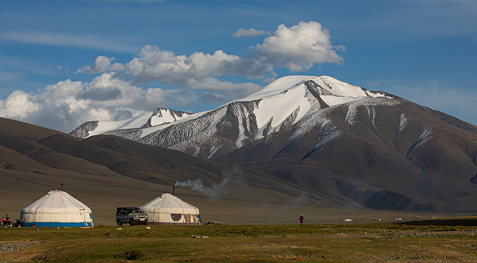 Social distancing and safe travel to Mongolia 