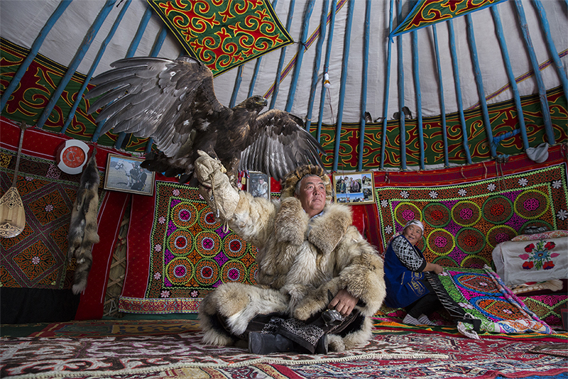 visit-kazakh-family-in-sagsai