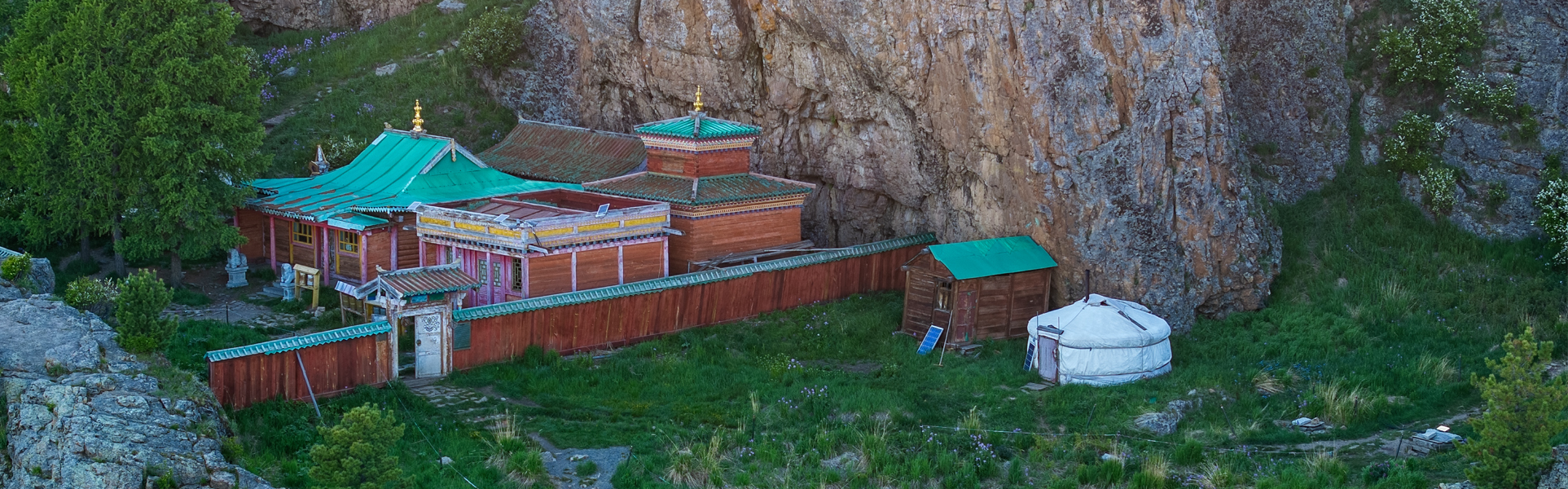Tovkhon_monastery_Orkhon_valley