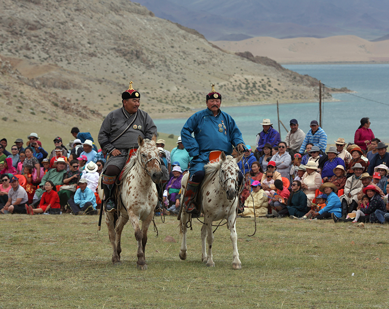 Ulaagchin_Khar_nuur_Festival