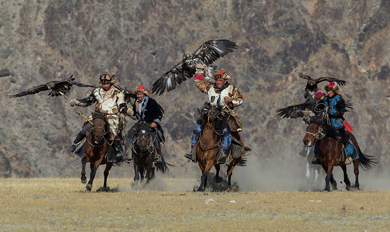 eagle-hunters-sagsai-festival