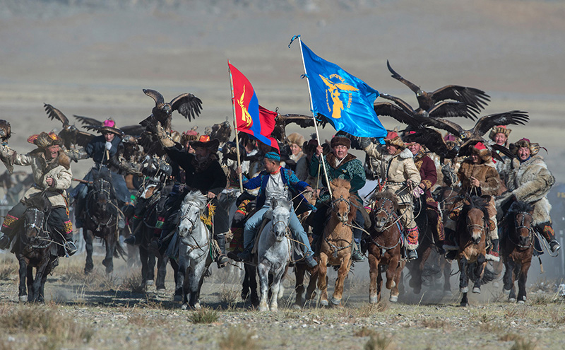 sagsai eagle festival mongolia opening parade